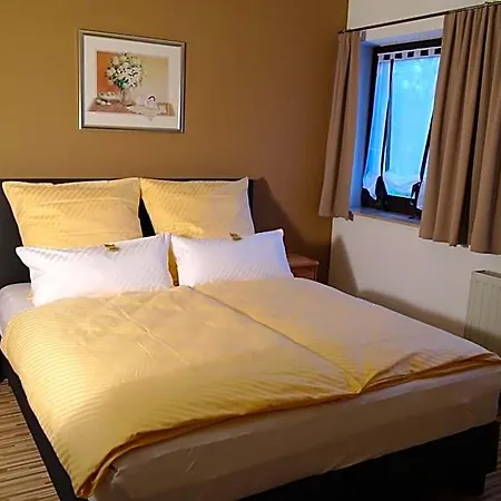 Bed & Breakfast Heidehotel Jagdhof Gmbh Dobra
